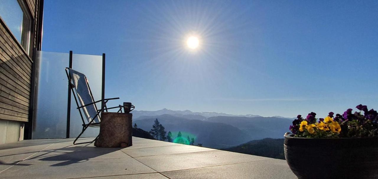 Tiny Mountain Cabin With A Panoramic View Giljane Exterior foto