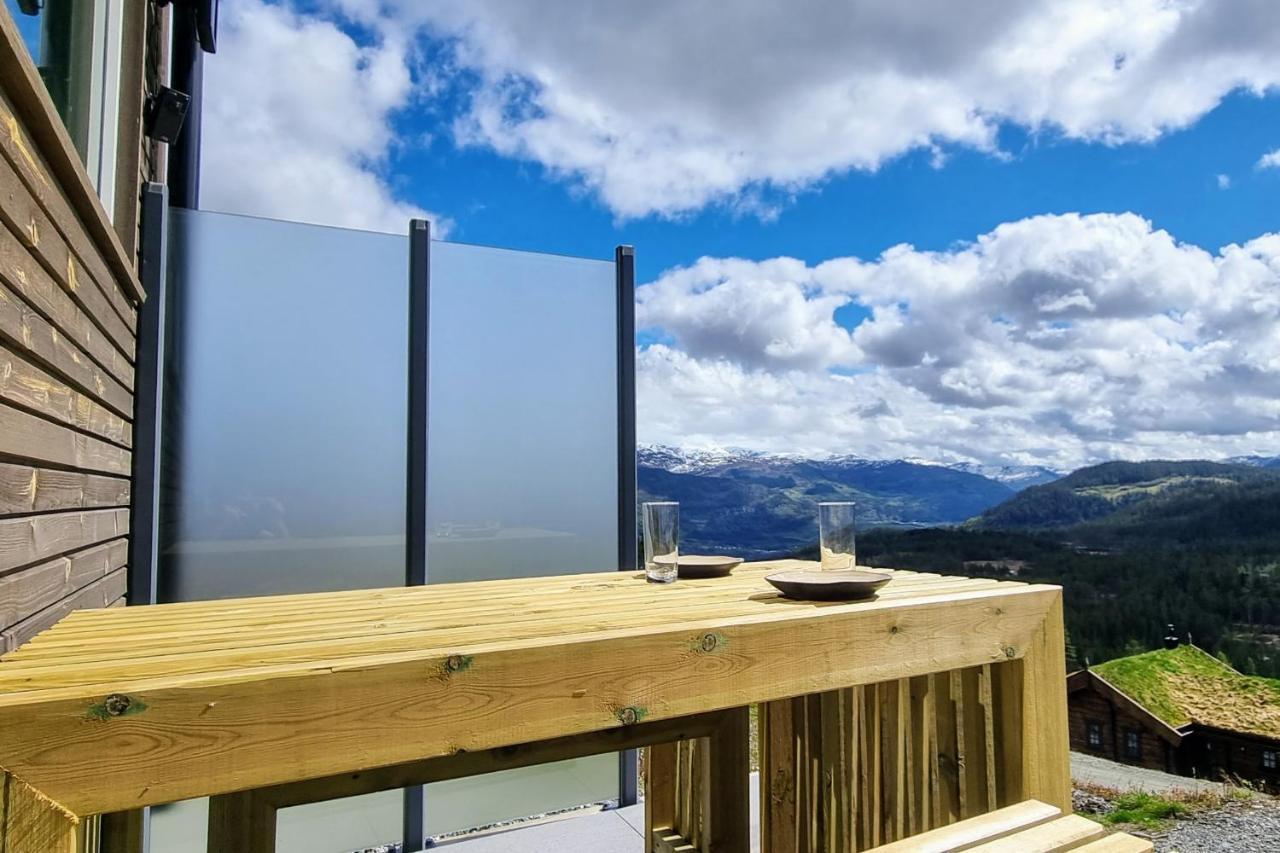 Tiny Mountain Cabin With A Panoramic View Giljane Exterior foto